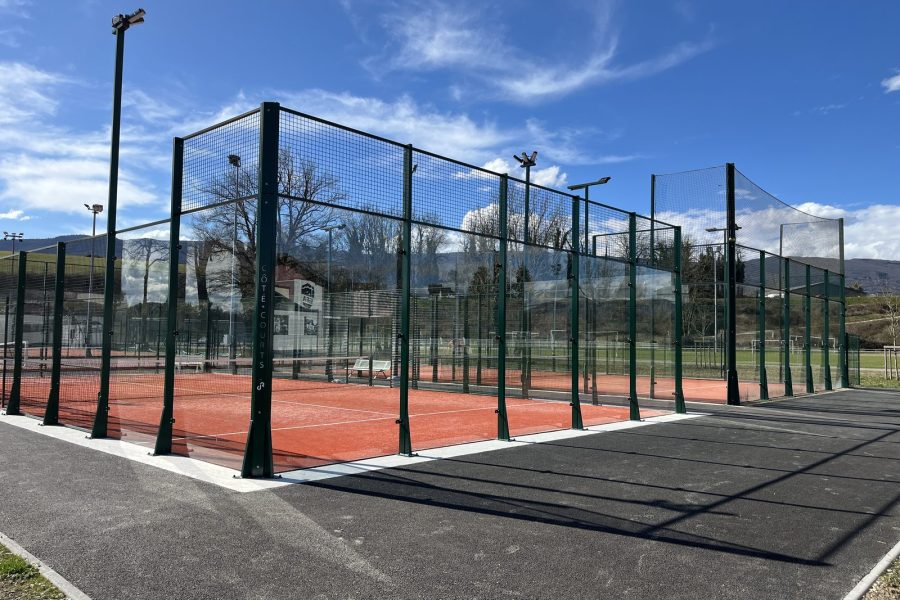 Les deux terrains de padel du Stade des Marais